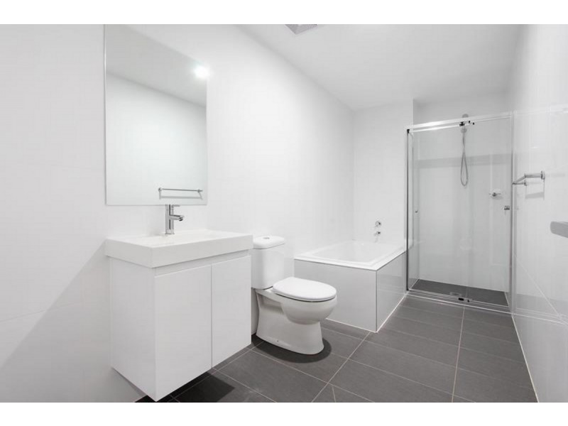 2/232 Targo Road, Toongabbie NSW 2146